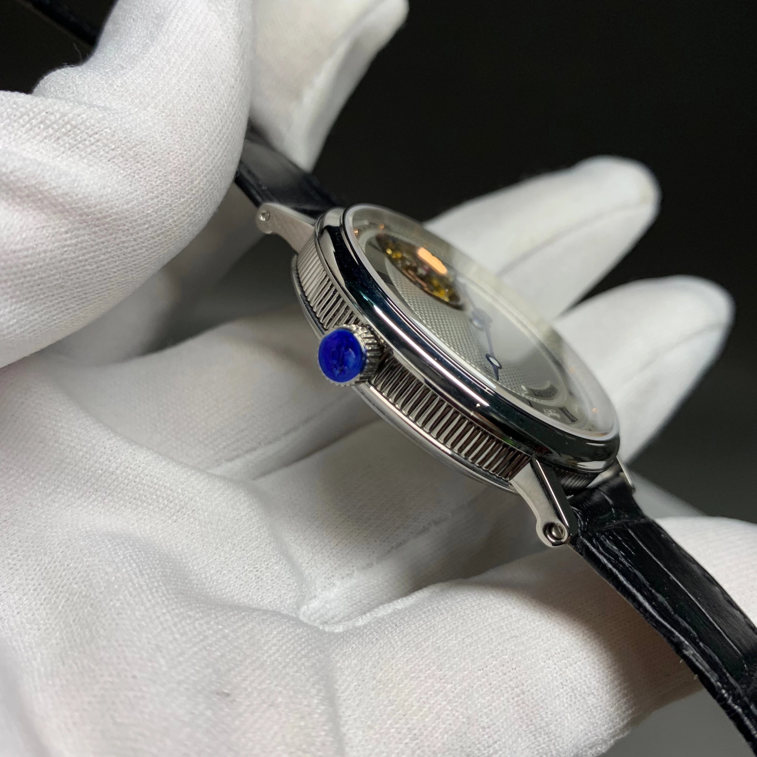 新款宝吉超薄陀飞轮腕表，41x9.5mm，手动陀飞轮机械机芯，316精钢表壳，蓝宝石镜面，烧蓝钢针